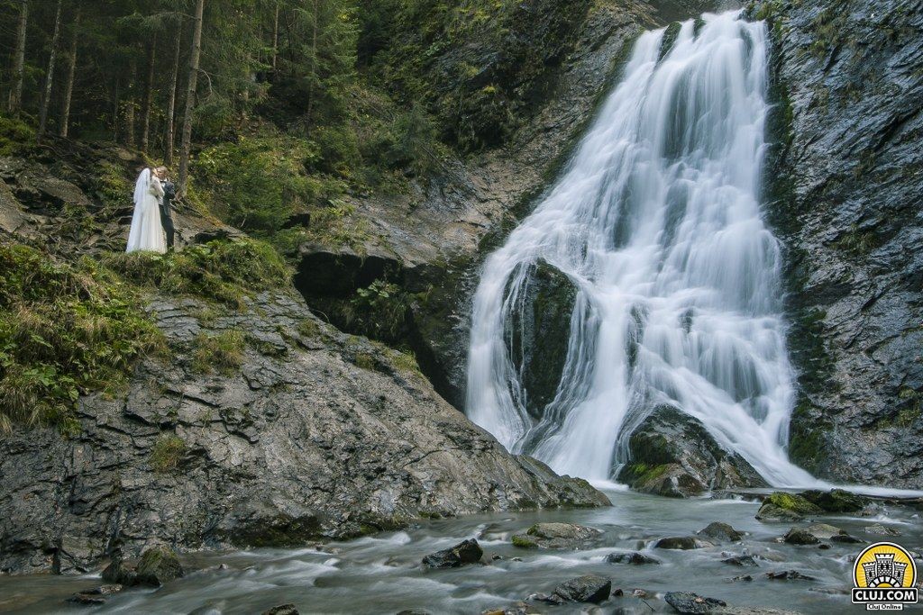 Valul Miresei Răchițele